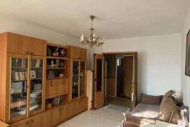 3-к. квартира, 57 м², 3/6 эт.