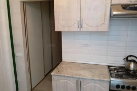 2-к. квартира, 42 м², 1/5 эт.