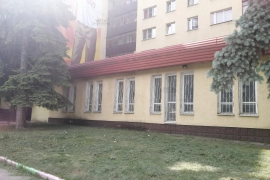 Сдаю  450 кв.м