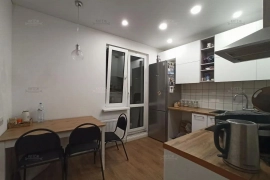 1-к. квартира, 42 м², 13/18 эт.