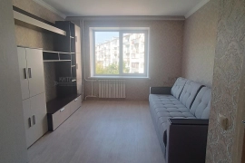 Продаю  1 комнатную квартиру . 