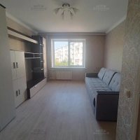 Продаю  1 комнатную квартиру . 