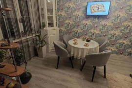 3-к. квартира, 58,8 м², 2/5 эт.